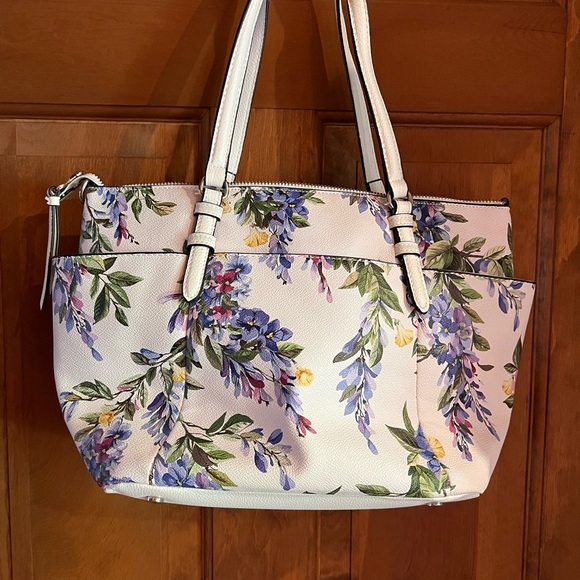 Dana Buchman Tote Purse and Wallet - Picture 2 of 9